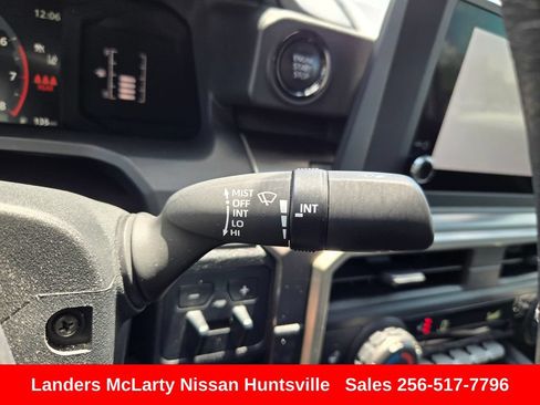 Used 2024 Toyota Tacoma SR5 AWD/4WD image 22