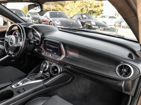Used 2016 Chevrolet Camaro SS image 10