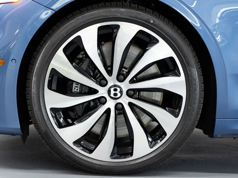 New 2026 Bentley Continental GTC AWD/4WD image 22