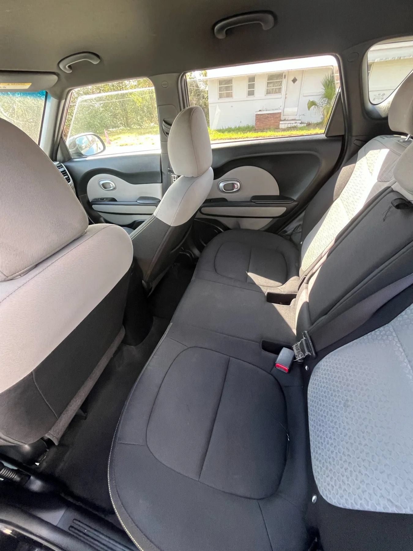 Used 2015 Kia Soul + FWD image 7