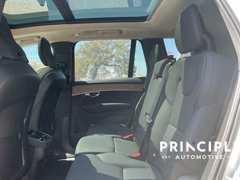 Certified 2025 Volvo XC90 B5 Plus image 32