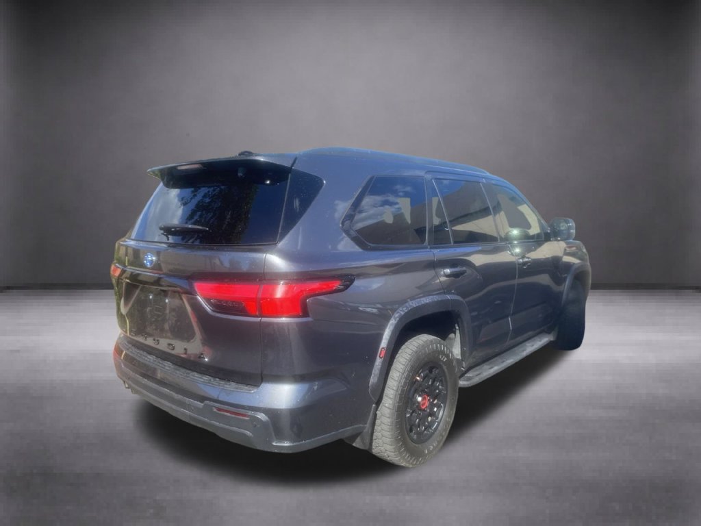 Used 2023 Toyota Sequoia TRD Pro AWD/4WD image 9