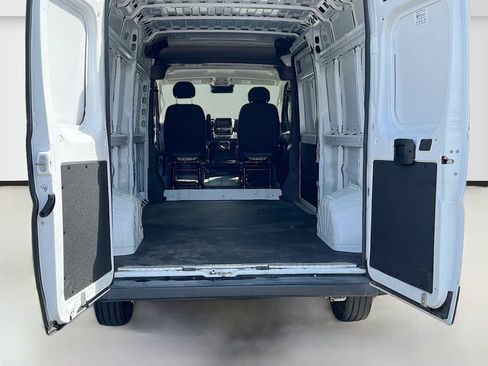 Used 2025 RAM ProMaster 2500 FWD image 24