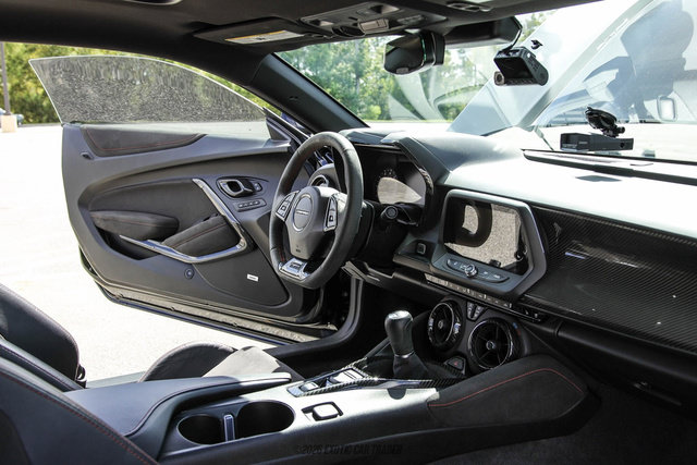 Used 2017 Chevrolet Camaro ZL1 RWD image 38