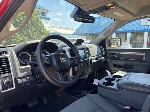 Used 2016 RAM 1500 Classic SLT AWD/4WD image 10