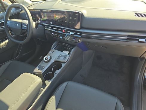 New 2026 Kia Sportage EX image 12