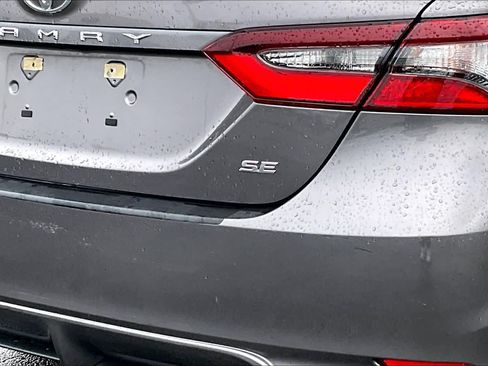 Used 2022 Toyota Camry SE FWD image 27