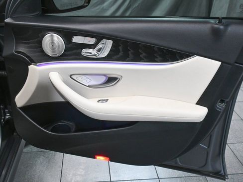 Used 2022 Mercedes-Benz E 450 4MATIC Sedan w/ Night Package image 15