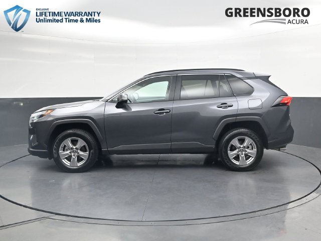 Used 2025 Toyota RAV4 XLE FWD image 9