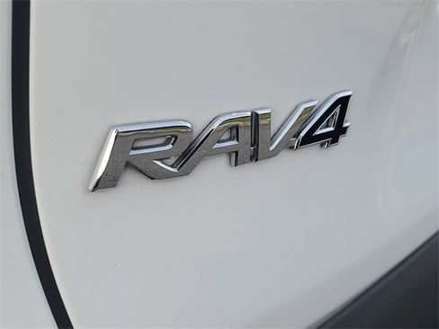 Used 2024 Toyota RAV4 XLE image 7