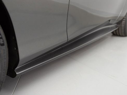 Used 2024 Ferrari Roma Spider image 35