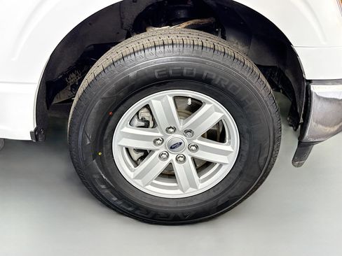 Used 2022 Ford F150 XLT image 30