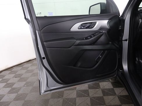 Used 2023 Chevrolet Traverse LT w/ Midnight/Sport Edition image 20