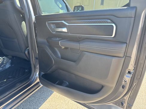 New 2026 RAM 1500 4x4 Crew Cab image 23