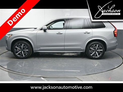 New 2025 Volvo XC90 B6 Core w/ Protection Package image 5