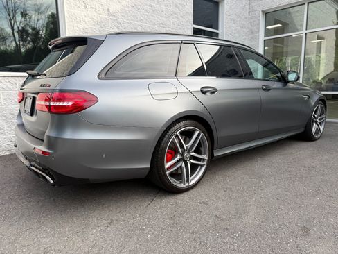 Used 2018 Mercedes-Benz E 63 AMG S image 25