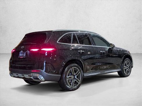 Certified 2026 Mercedes-Benz GLC 300 image 2