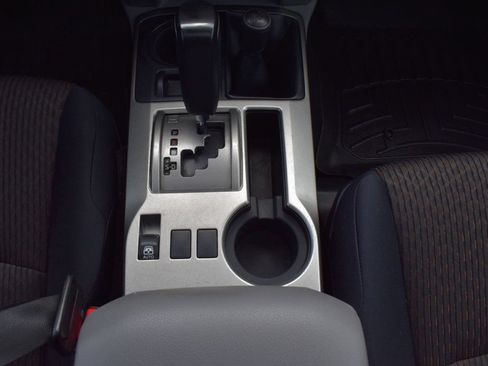 Used 2011 Toyota 4Runner SR5 AWD/4WD image 26