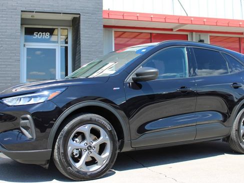 Used 2025 Ford Escape ST-Line AWD/4WD image 16