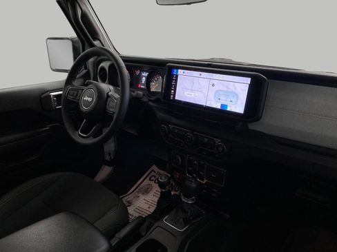 Used 2025 Jeep Wrangler Unlimited Sport AWD/4WD image 19
