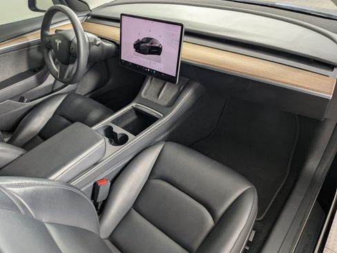 Used 2023 Tesla Model 3 Performance AWD/4WD image 23
