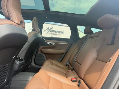Used 2025 Volvo V90 B6 Cross Country Plus w/ Protection Package Premier AWD/4WD image 6