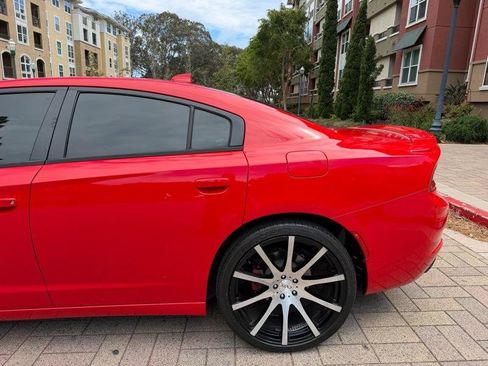 Used 2016 Dodge Charger R/T w/ Plus Group RWD image 23
