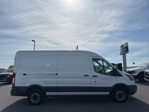 Used 2017 Ford Transit 250 148 Medium Roof image 4
