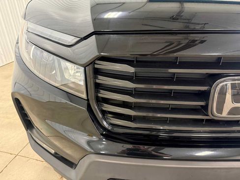 Used 2023 Honda Ridgeline Sport image 4