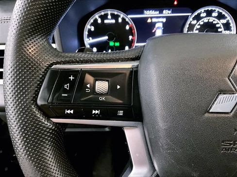 Used 2022 Mitsubishi Outlander ES AWD/4WD image 18