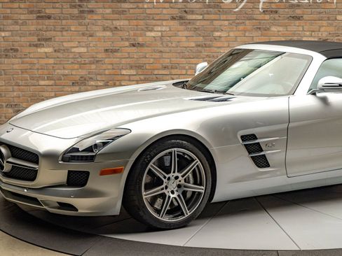 Used 2012 Mercedes-Benz SLS AMG Roadster image 13