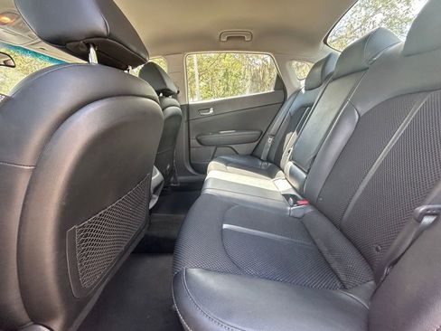 Used 2019 Kia Optima S FWD image 44