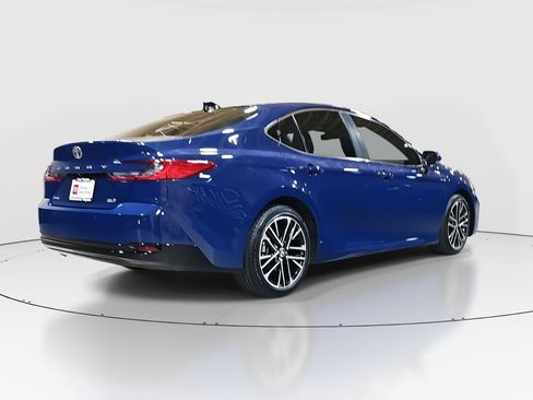 Certified 2025 Toyota Camry XLE image 5