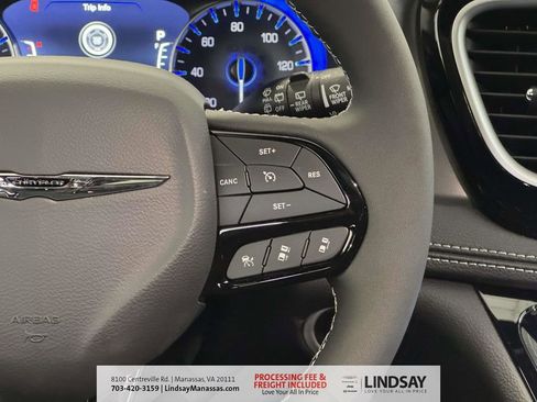 New 2026 Chrysler Pacifica Select image 28