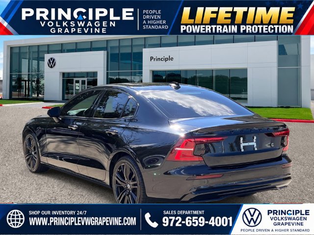 Used 2023 Volvo S60 B5 Plus w/ Climate Package FWD image 5