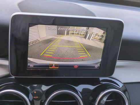 Used 2015 Mercedes-Benz C 300 4MATIC Sedan image 25