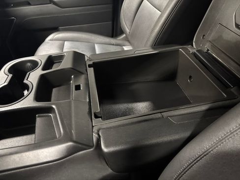 Used 2025 GMC Sierra 1500 SLT image 36