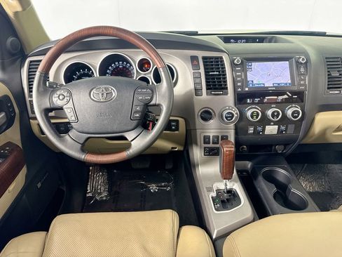 Used 2013 Toyota Sequoia Platinum image 28