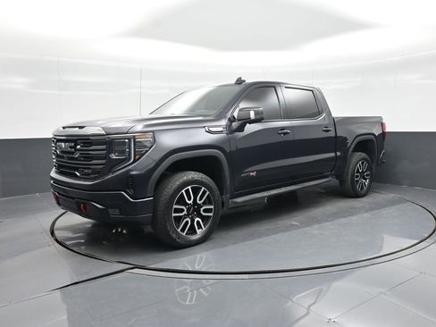 Used 2022 GMC Sierra 1500 AT4 w/ AT4 Premium Package image 17
