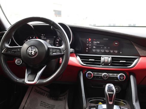 Used 2020 Alfa Romeo Giulia Ti w/ Nero Edizione image 23