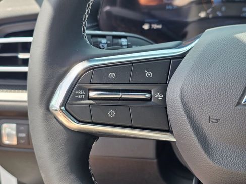 New 2026 Chevrolet Traverse LT image 37