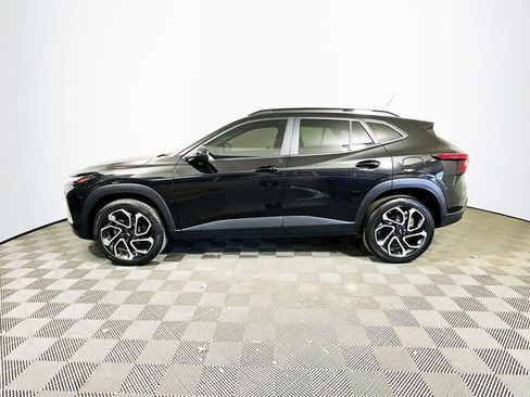 Used 2024 Chevrolet Trax RS w/ Driver Confidence Package image 5