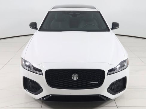 Used 2024 Jaguar XF R-Dynamic SE image 64