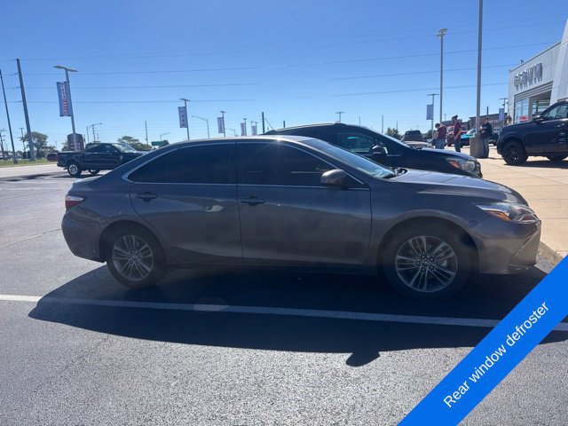 Used 2015 Toyota Camry SE FWD image 4