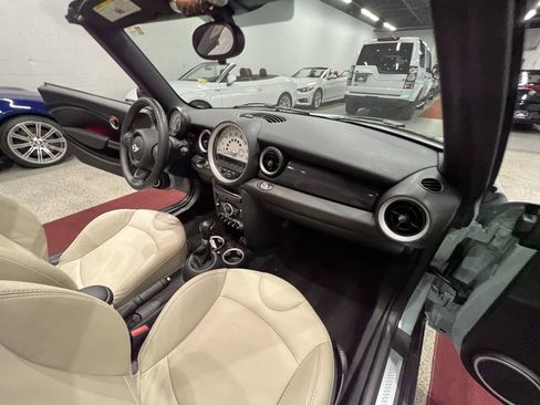 Used 2014 MINI Cooper S image 37