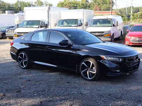 Used 2019 Honda Accord Sport image 13