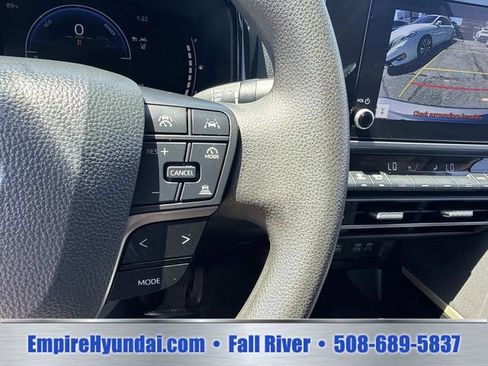 Used 2025 Toyota Camry LE FWD image 27