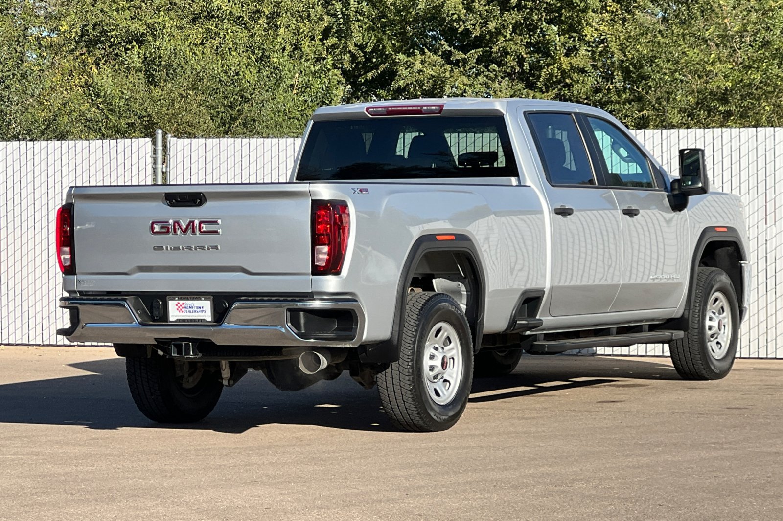 Used 2022 GMC Sierra 2500 Pro w/ Gooseneck/5TH Wheel Package AWD/4WD image 4