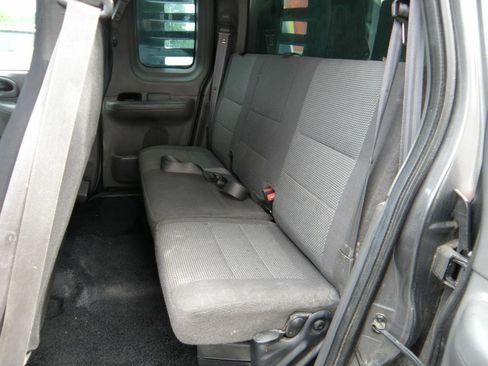 Used 2003 Ford F150 XL image 9