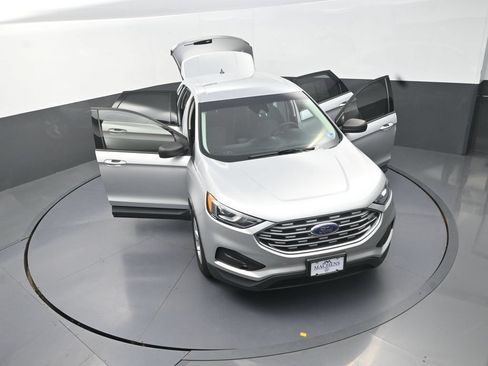 Used 2019 Ford Edge SE AWD/4WD image 30